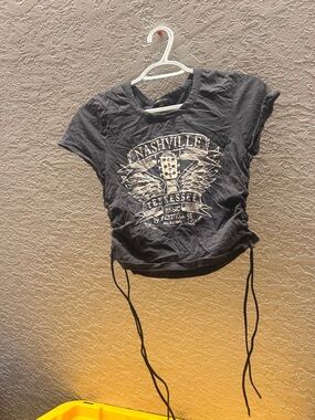 Nashville Graphic Short Sleeve Crop Tee - Black
